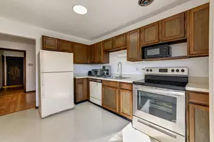 238 Nantucket Harbor, Schaumburg, IL 60193 - Photo 6