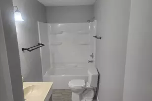 1505 W Ash Ave, Decatur, IL 62526 - Photo 22