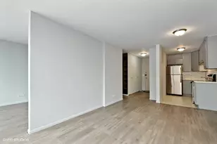 5455 N Sheridan Rd, Chicago, IL 60640 - Photo 2