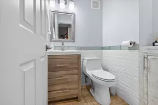 145 E Raleigh Ct, Bloomingdale, IL 60108 - Photo 6