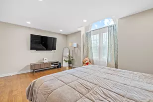 145 E Raleigh Ct, Bloomingdale, IL 60108 - Photo 16