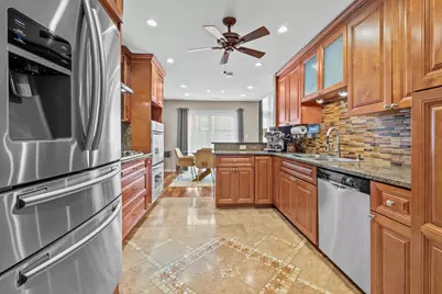 145 E Raleigh Court, Bloomingdale, IL 60108 - Photo 8