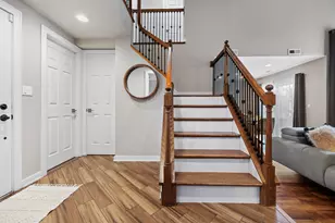 145 E Raleigh Ct, Bloomingdale, IL 60108 - Photo 2