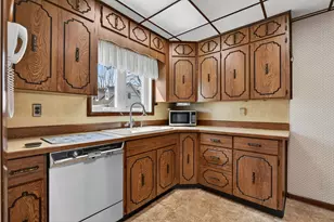 359 Crotty Ave, Seneca, IL 61360 - Photo 16