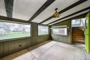 955 Ford Ave, Elgin, IL 60120 - Photo 16