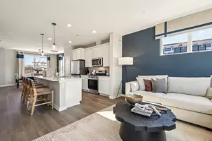 2222 Lake Shore Dr, Schaumburg, IL 60173 - Photo 4