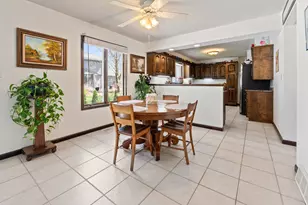 1908 Woodfield Rd, Champaign, IL 61822 - Photo 24