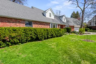 1908 Woodfield Rd, Champaign, IL 61822 - Photo 6