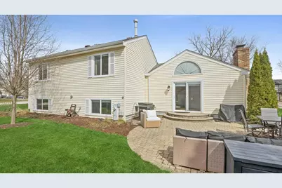 992 Ascot Drive, Crystal Lake, IL 60014 - Photo 24