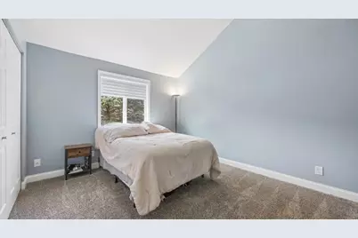 992 Ascot Drive, Crystal Lake, IL 60014 - Photo 16