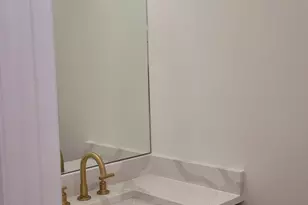 941 N Winchester Ave, Chicago, IL 60622 - Photo 8