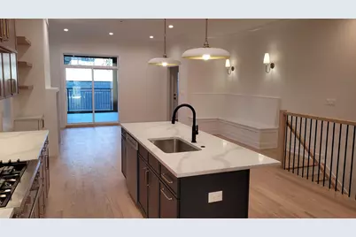 941 N Winchester Avenue #1, Chicago, IL 60622 - Photo 4