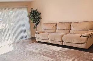 1575 Sandpebble Dr, Wheeling, IL 60090 - Photo 4