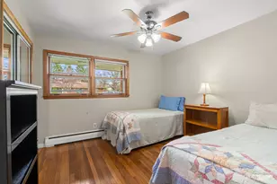 1005 Meadow Ln, Elgin, IL 60123 - Photo 10