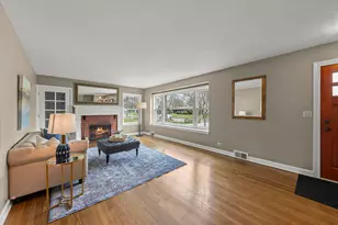 904 Gamon Rd, Wheaton, IL 60189 - Photo 4