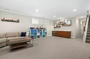 1648 W Fletcher St, Chicago, IL 60657 - Photo 38