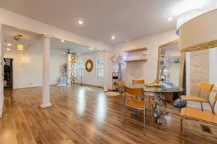 7601 S Bennett Ave, Chicago, IL 60649 - Photo 6