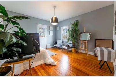 7601 S Bennett Avenue, Chicago, IL 60649 - Photo 18