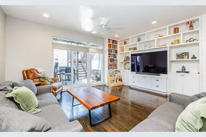 875 N Marshfield Avenue #1, Chicago, IL 60622 - Photo 16