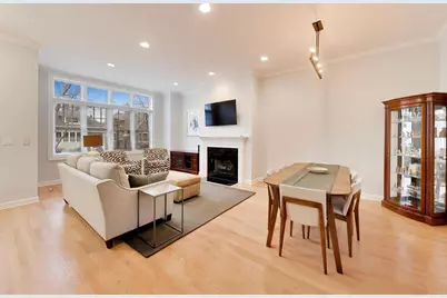 207 S Evergreen Avenue, Arlington Heights, IL 60005 - Photo 2