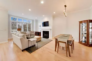 207 S Evergreen Ave, Arlington Heights, IL 60005 - Photo 2