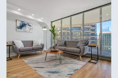 300 N State Street #5125, Chicago, IL 60654 - Photo 4
