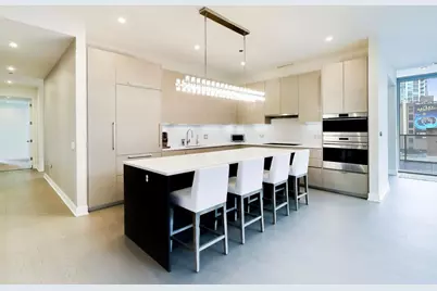 360 W Erie Street #5D, Chicago, IL 60654 - Photo 2