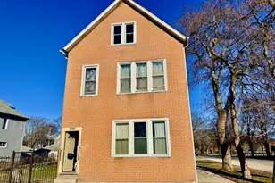 8757 S Marquette Ave, Chicago, IL 60617 - Photo 1