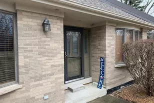 229 Shea Dr, Flossmoor, IL 60422 - Photo 2