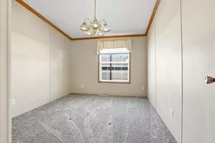 233 Avenue E St, Bloomington, IL 61704 - Photo 20