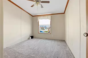 233 Avenue E St, Bloomington, IL 61704 - Photo 26