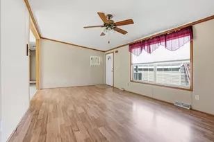 233 Avenue E St, Bloomington, IL 61704 - Photo 6