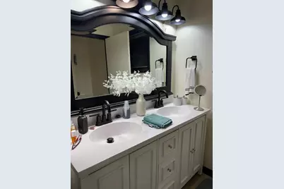 205 N Dale Avenue, McHenry, IL 60050 - Photo 4