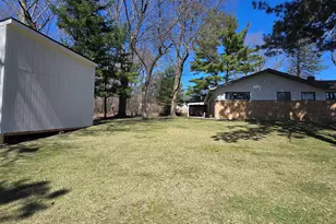 205 N Dale Ave, McHenry, IL 60050 - Photo 14