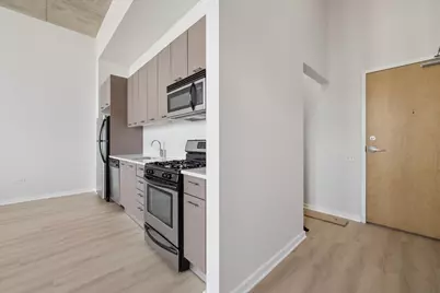 [Address not provided], Chicago, IL 60661 - Photo 12