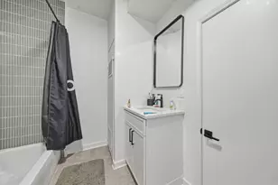 1113 S Racine Ave, Chicago, IL 60607 - Photo 14