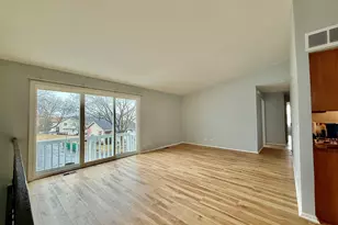 330 Hampton Ct, Bloomingdale, IL 60108 - Photo 6