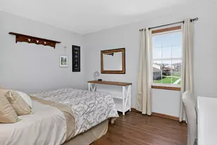 2123 Green Valley Rd, Darien, IL 60561 - Photo 18