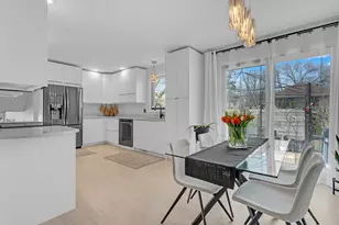 1613 Fairway Ln, Naperville, IL 60565 - Photo 10