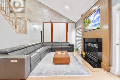 1337 Hiawatha Court, Highland Park, IL 60035 - Photo 6