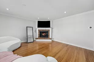 9748 Mill Dr E, Palos Park, IL 60464 - Photo 4