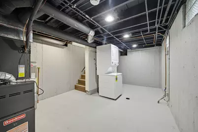 3821 S Calumet Avenue, Chicago, IL 60653 - Photo 16