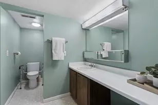 550 Timber Ridge Dr, Carol Stream, IL 60188 - Photo 8