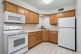 550 Timber Ridge Dr, Carol Stream, IL 60188 - Photo 4