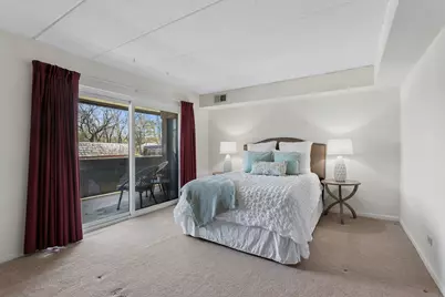 550 Timber Ridge Drive #204C, Carol Stream, IL 60188 - Photo 6