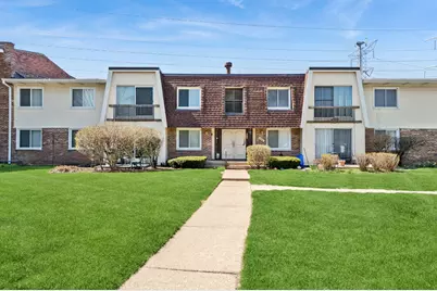 6818 Roberts Drive #6, Woodridge, IL 60517 - Photo 1