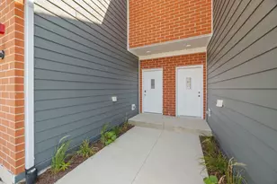 1216 Gillespie Ln, Yorkville, IL 60560 - Photo 2