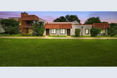 743 E Fullerton Avenue #105, Glendale Heights, IL 60139 - Photo 1