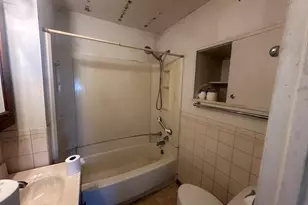 2404 Springfield Rd, East Peoria, IL 61611 - Photo 12