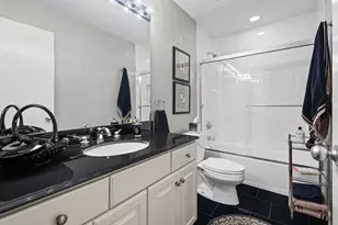 829 Stables Ct W, Highwood, IL 60040 - Photo 8